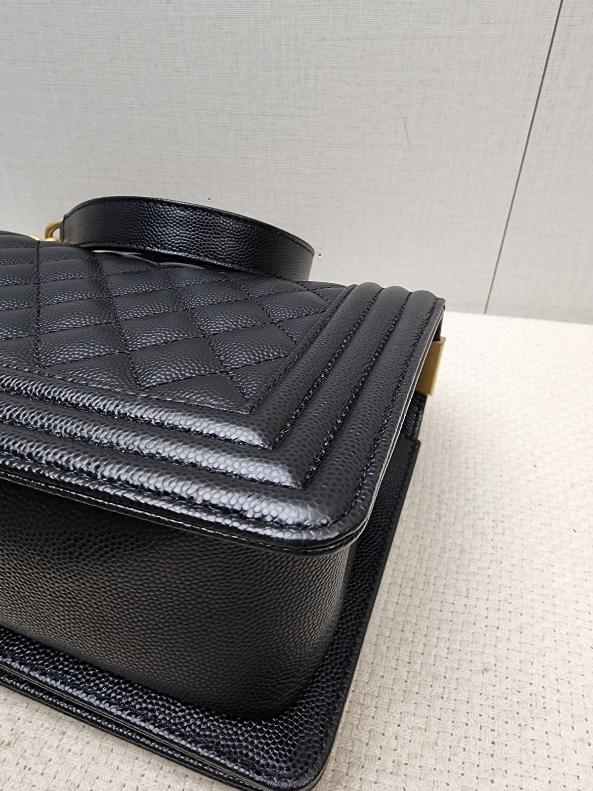 Chanel Black Caviar Old Medium Boy (GHW)