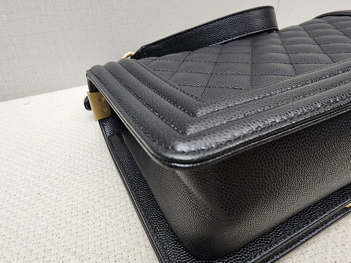 Chanel Black Caviar Old Medium Boy (GHW)