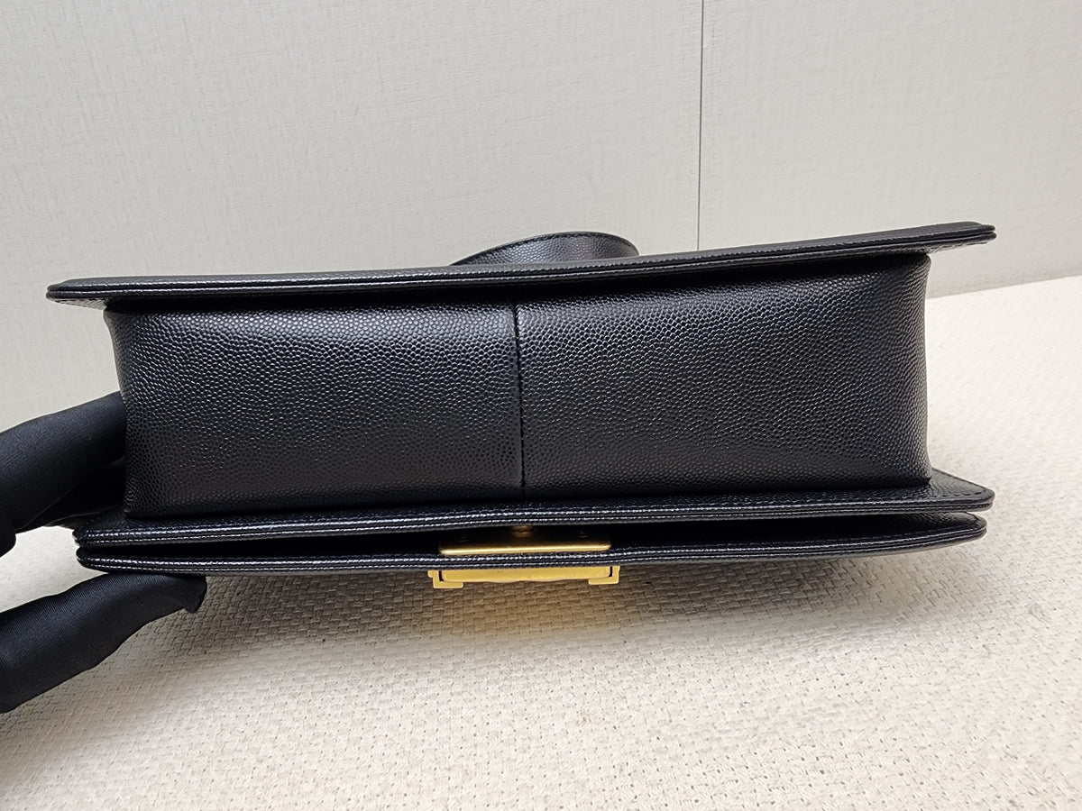 Chanel Black Caviar Old Medium Boy (GHW)