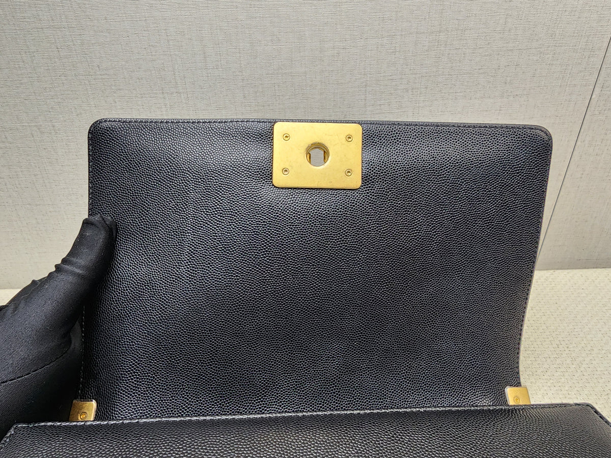 Chanel Black Caviar Old Medium Boy (GHW)