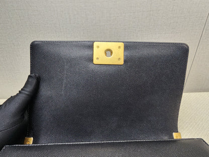 Chanel Black Caviar Old Medium Boy (GHW)