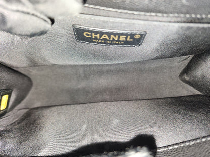 Chanel Black Caviar Old Medium Boy (GHW)