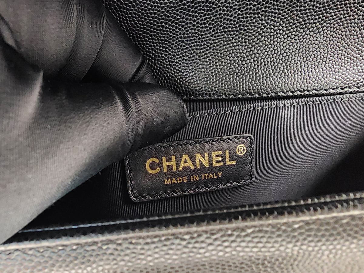 Chanel Black Caviar Old Medium Boy (GHW)