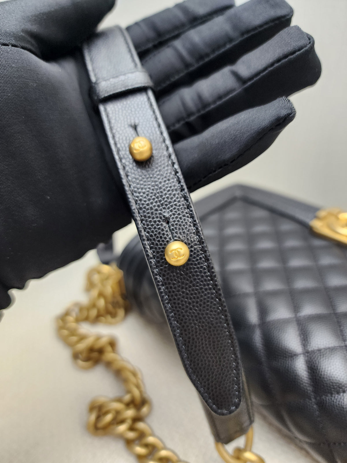 Chanel Black Caviar Old Medium Boy (GHW)