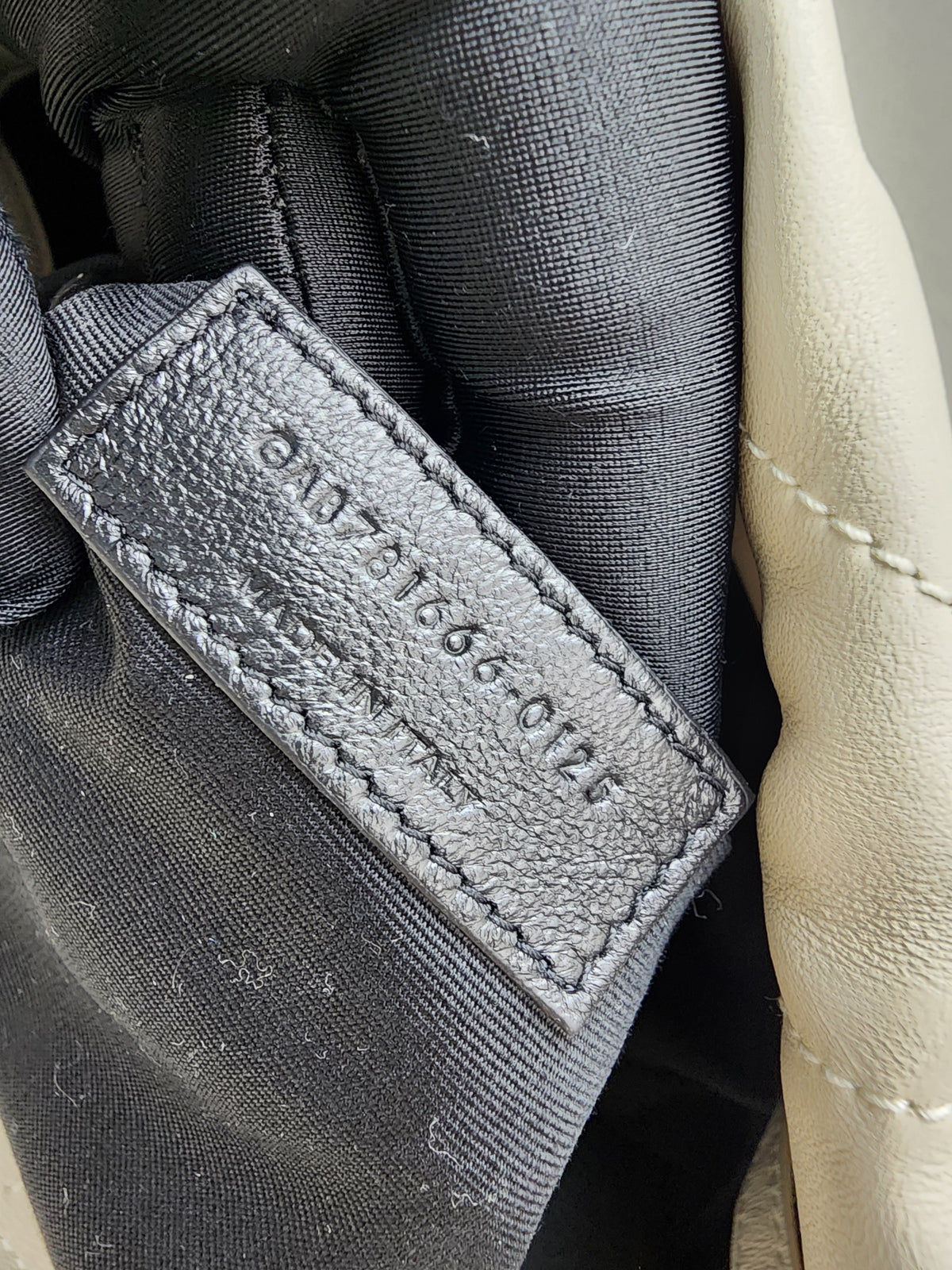 YSL Soft Cream Lambskin Jamie 4.3 Pochon