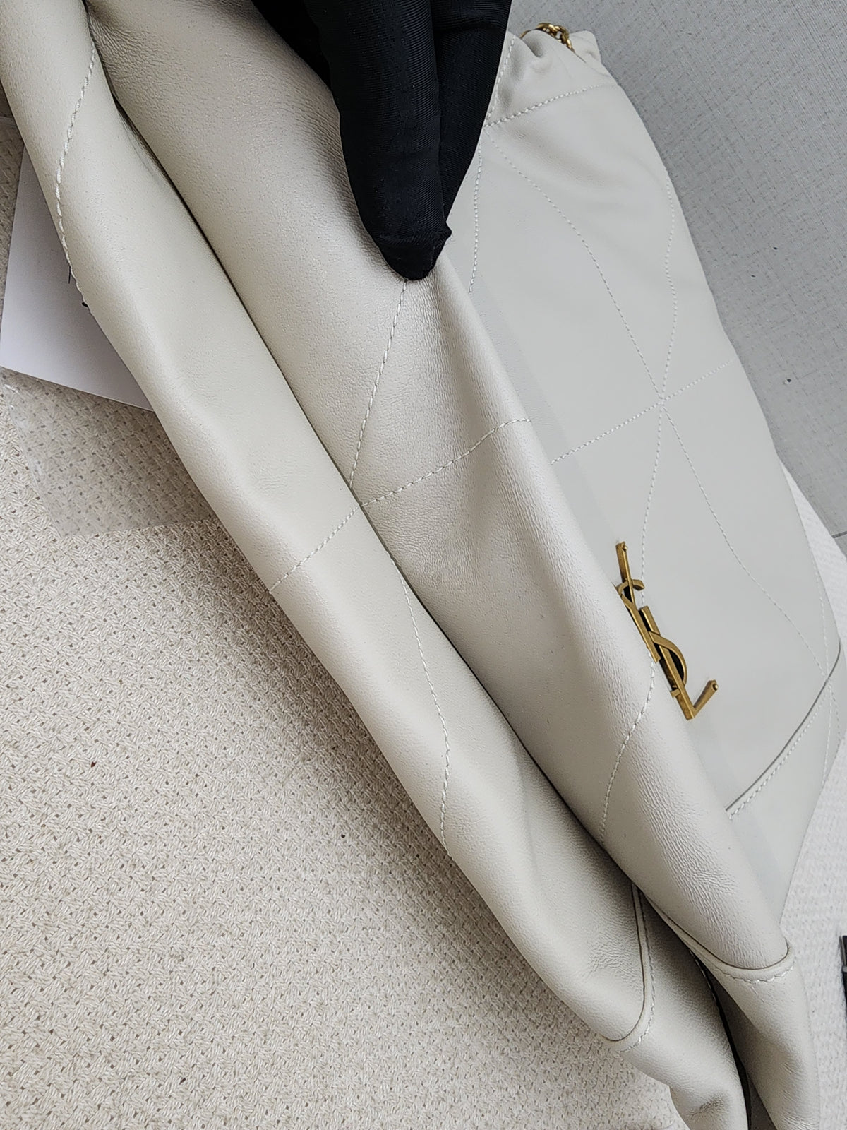YSL Soft Cream Lambskin Jamie 4.3 Pochon