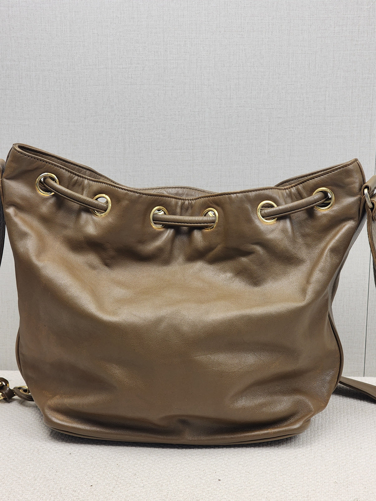 Chanel Brown Lambskin Vintage CC Soft Bucket (GHW)