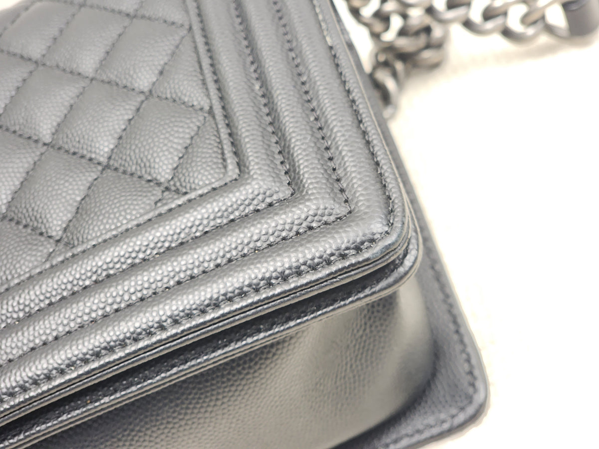 Chanel Black Caviar Old Medium Boy (RHW)