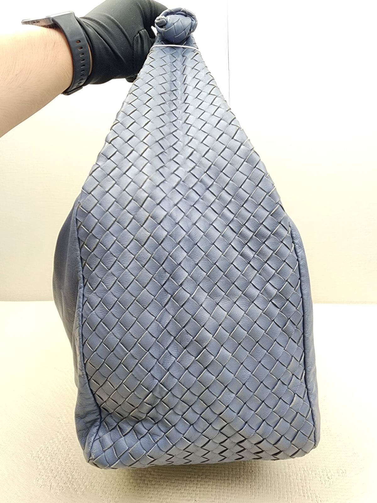 BV Blue Knot Intrecciato Hobo Bag