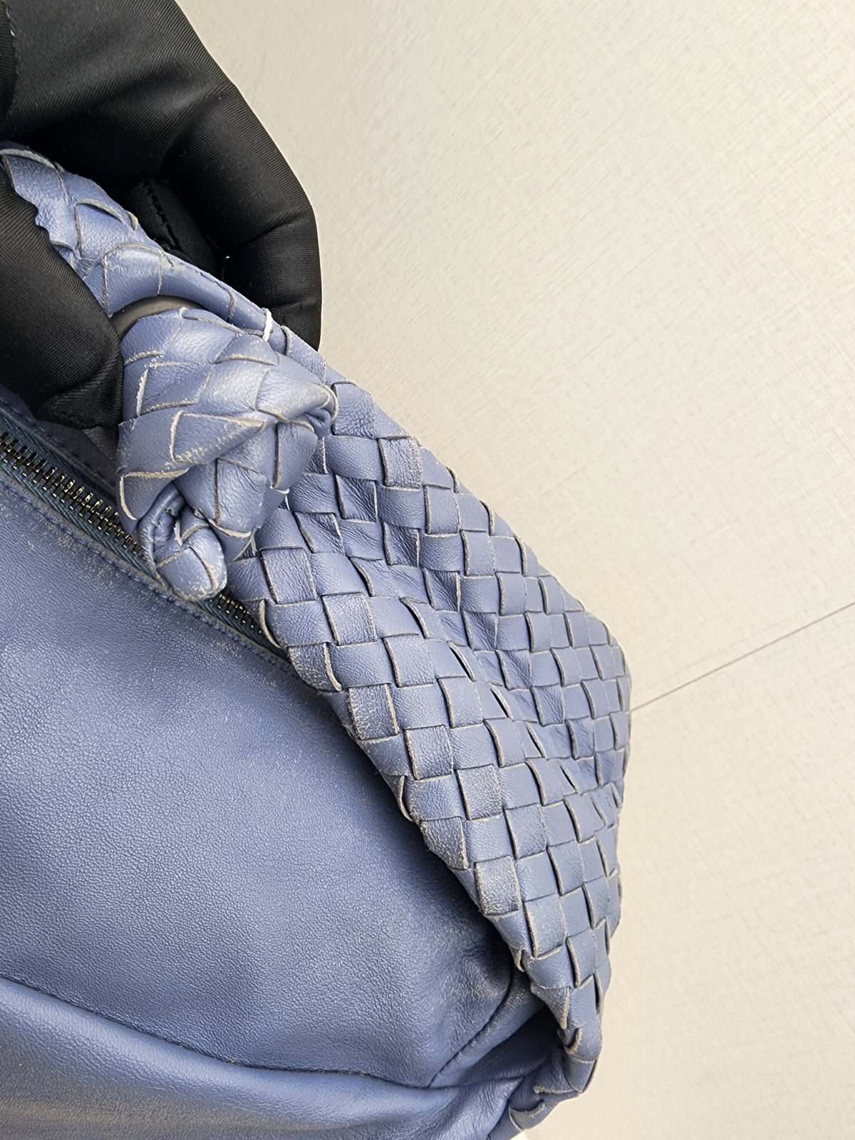 BV Blue Knot Intrecciato Hobo Bag