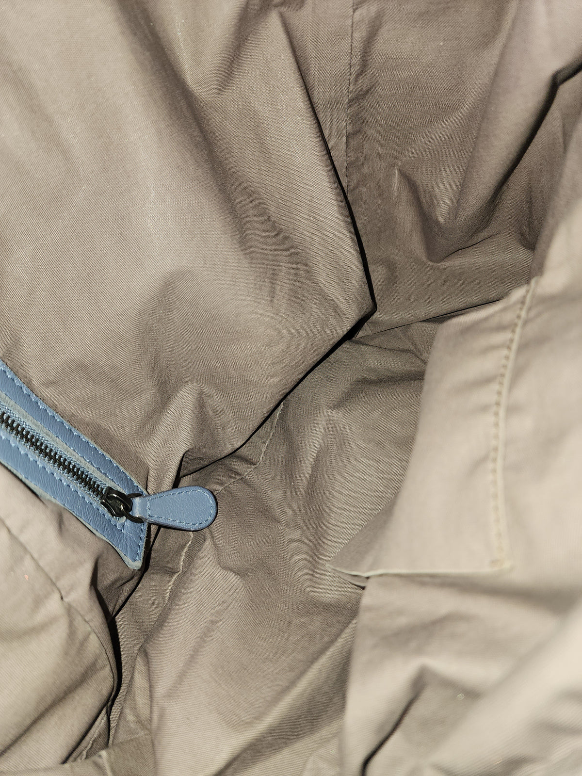 BV Blue Knot Intrecciato Hobo Bag