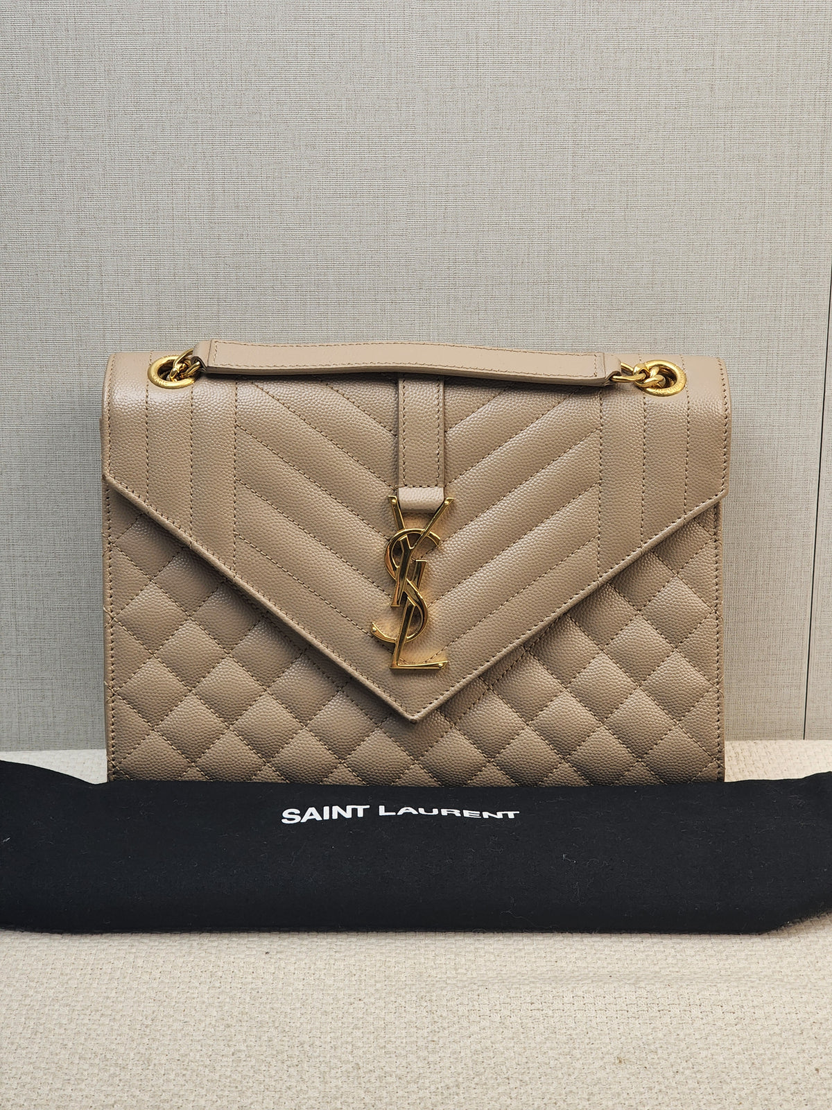 YSL Beige Grain de Poudre Medium Envelope (GHW)