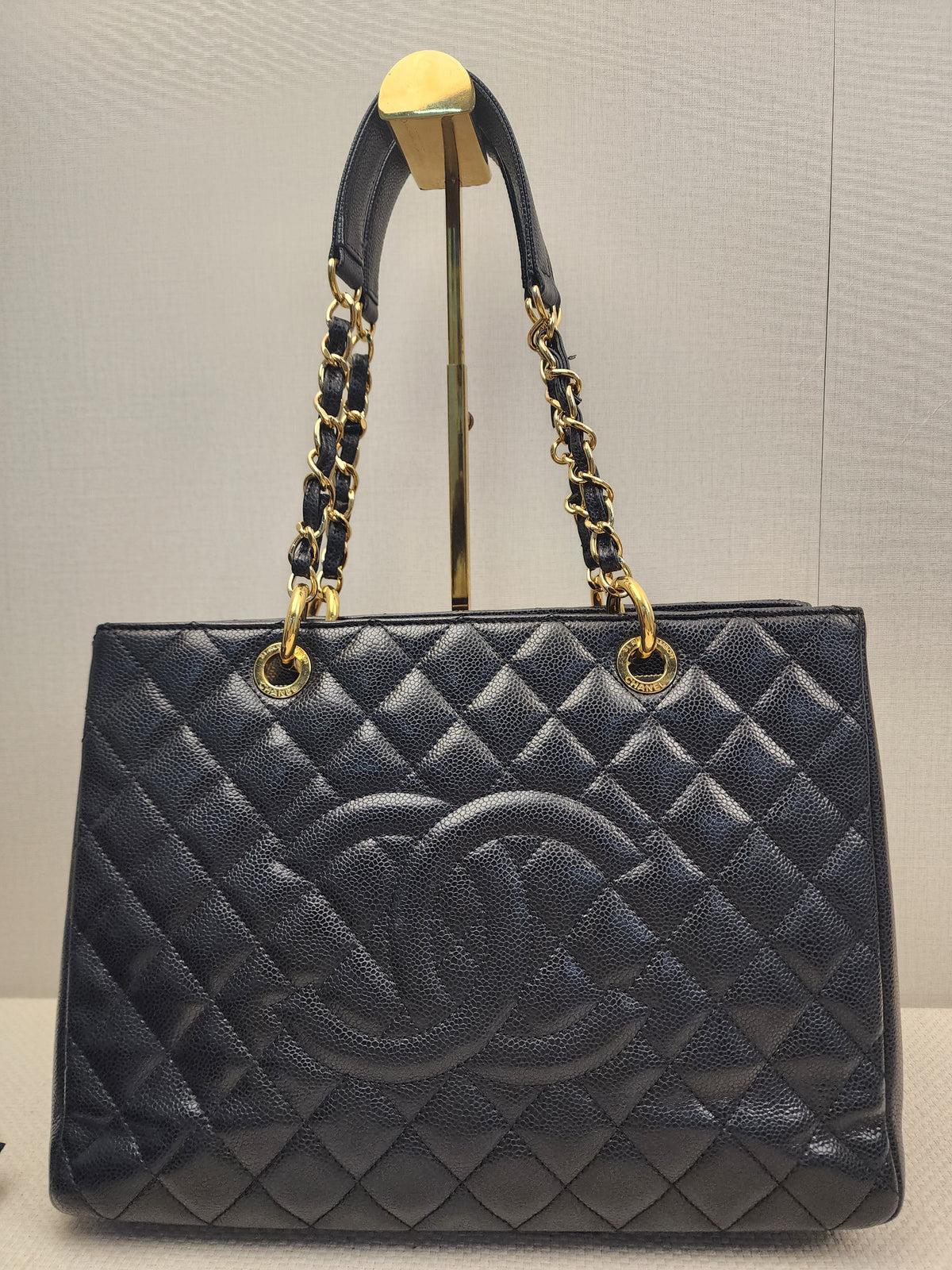 Chanel Black Caviar GST (GHW)