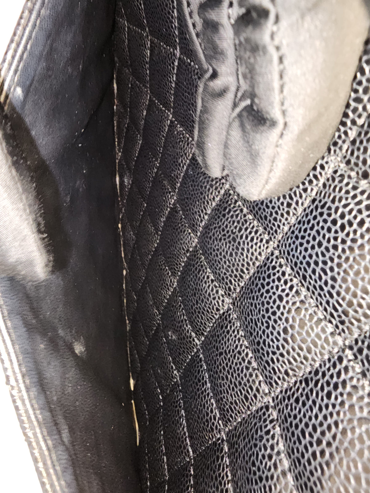 Chanel Black Caviar GST (GHW)