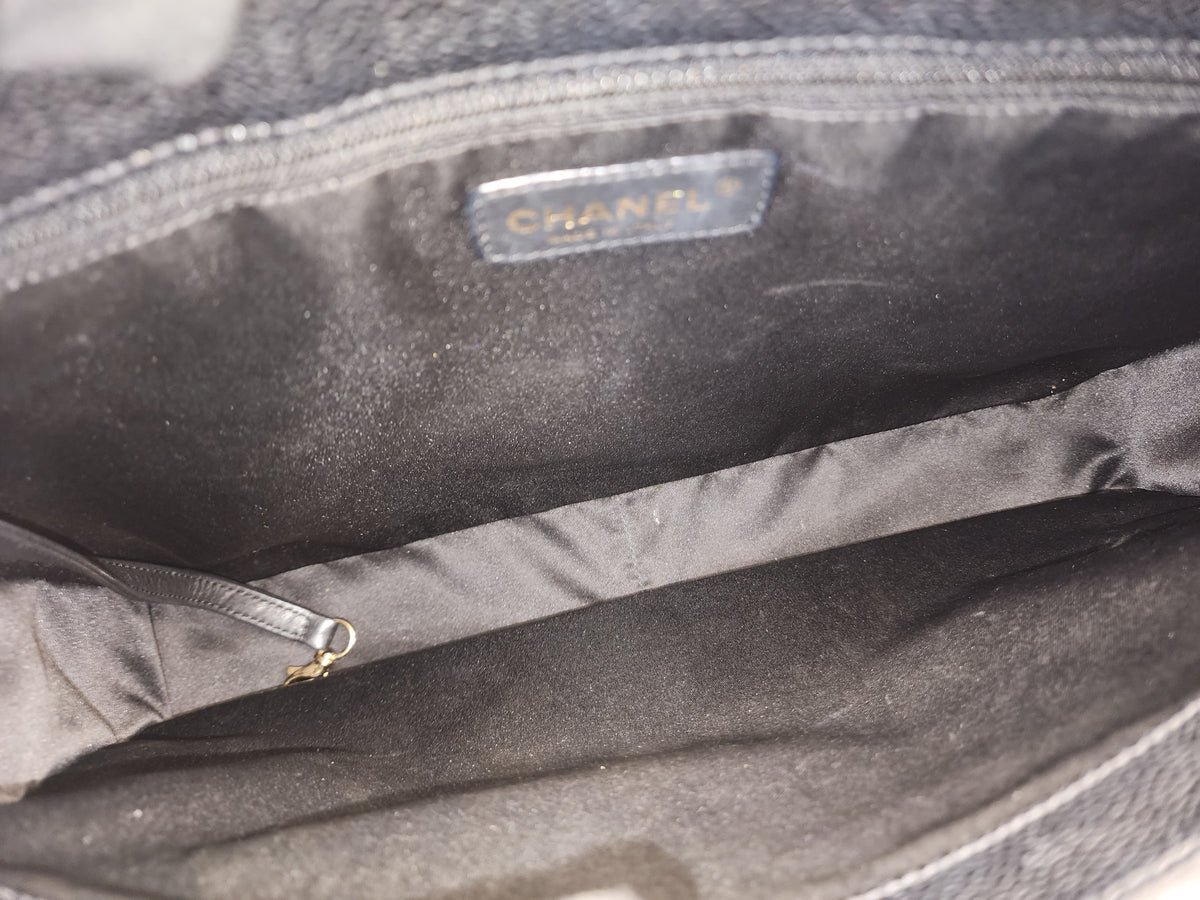 Chanel Black Caviar GST (GHW)