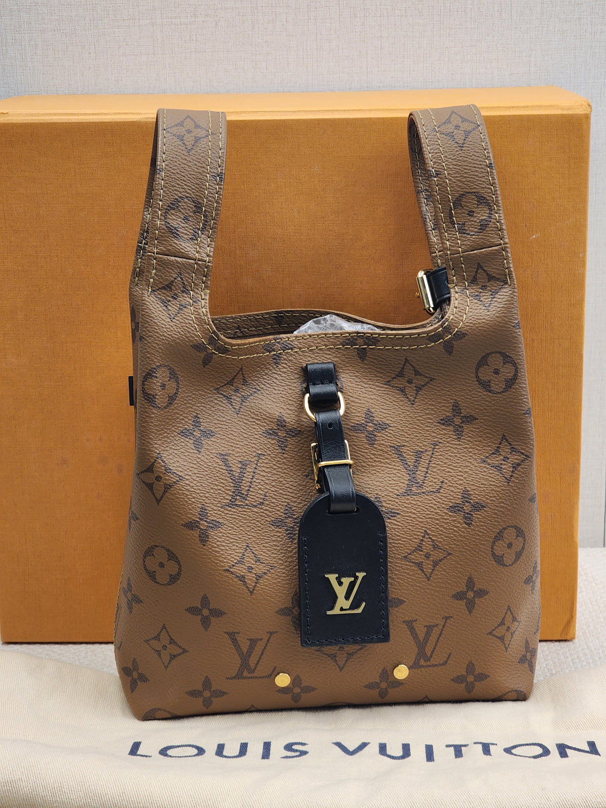 LV Reverse Monogram Atlantis BB