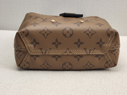 LV Reverse Monogram Atlantis BB