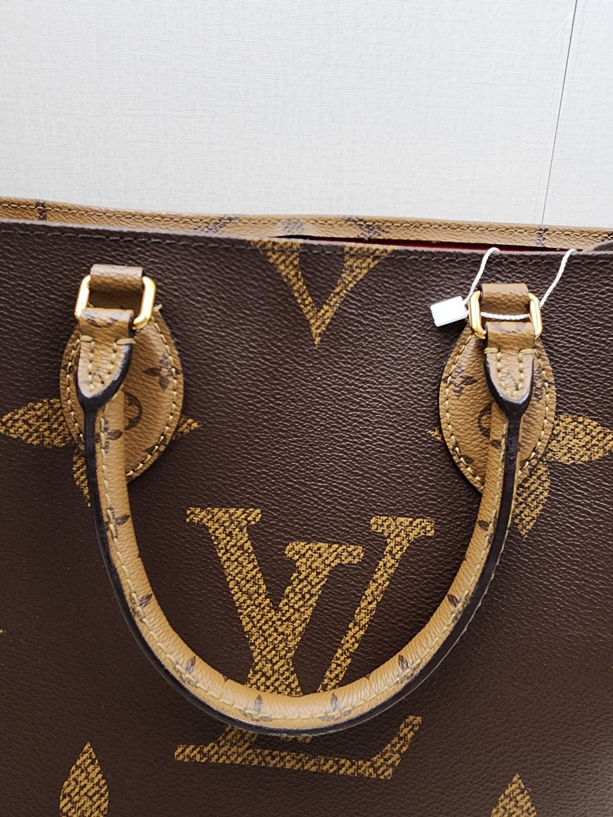 LV Reverse Monogram On The Go MM