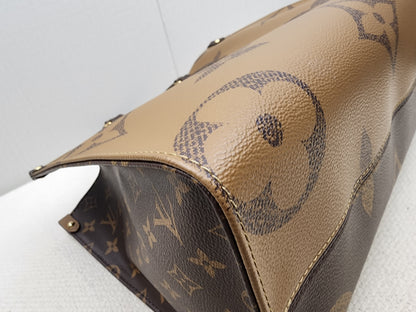 LV Reverse Monogram On The Go MM