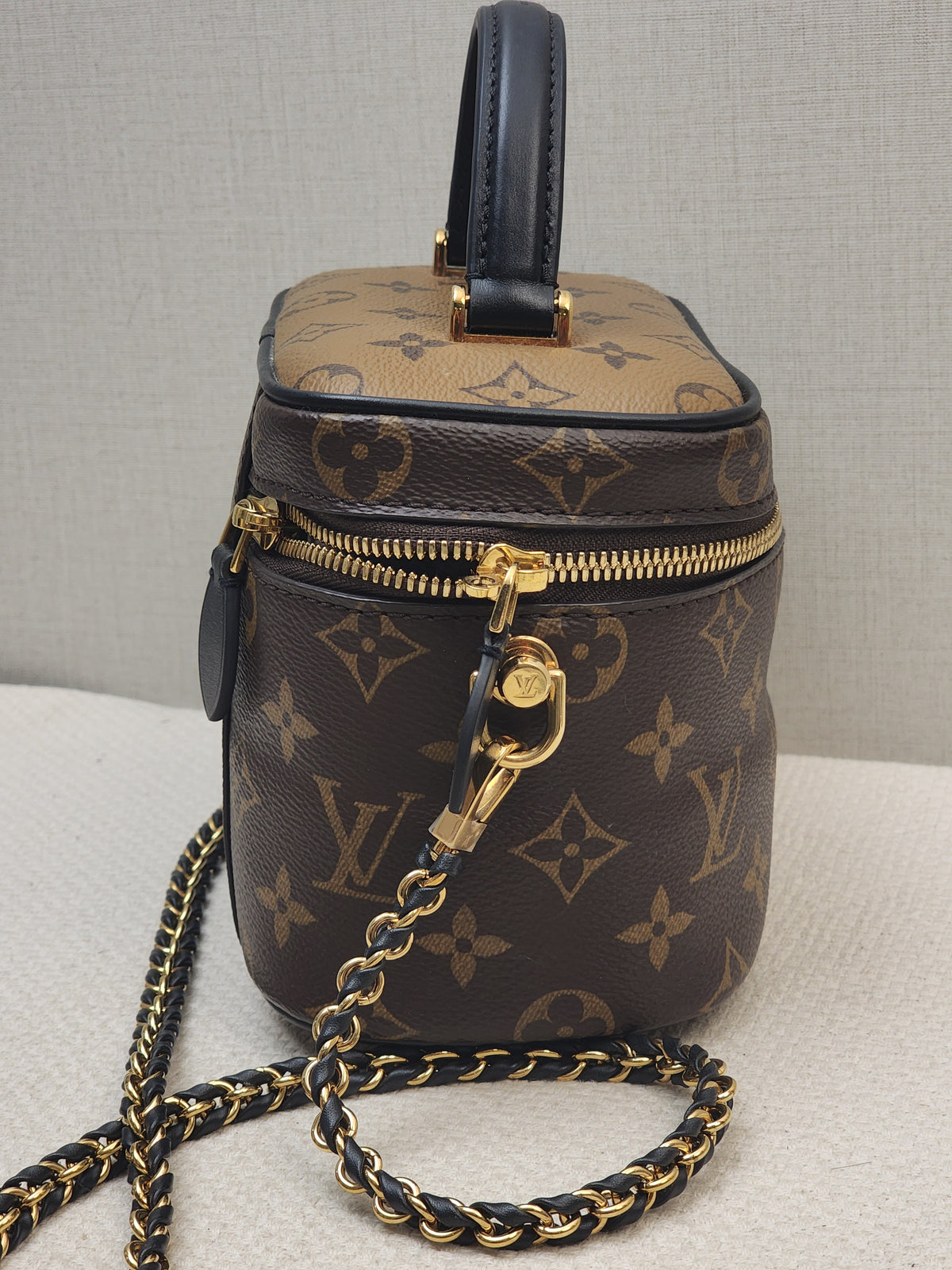 LV Reverse Monogram Vanity PM