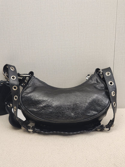 Le Cagole XS Shoulder Bag