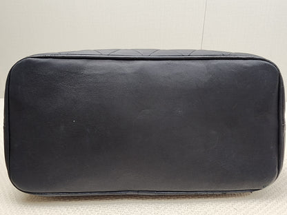 Chanel Black Lambskin Medallion Tote (GHW)
