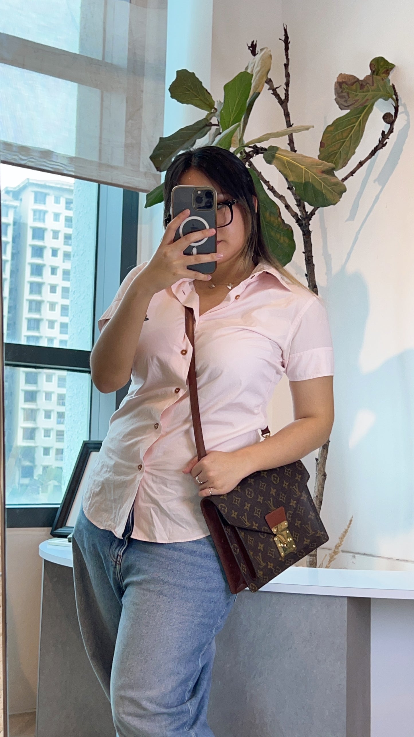 LV Monogram Monceau 26