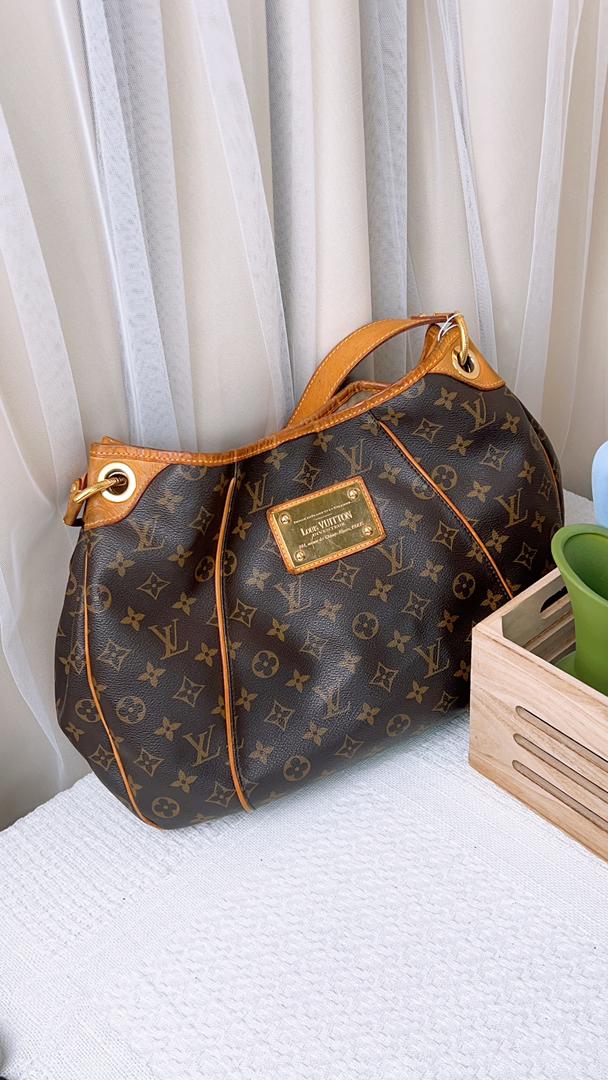 LV Monogram Galleria