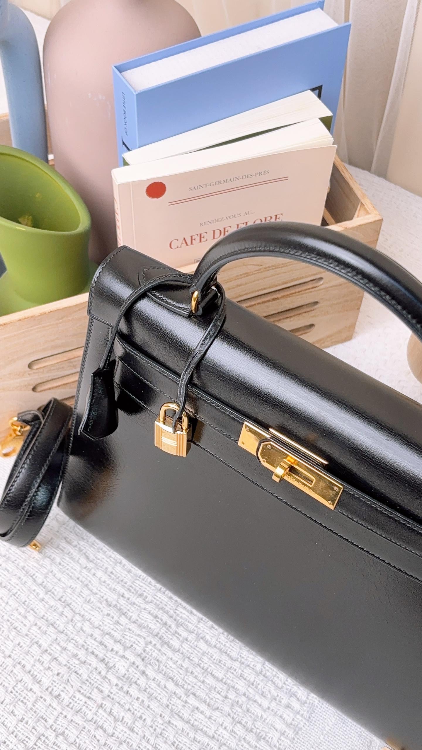 Hermes Black Box Kelly 32 (GHW)