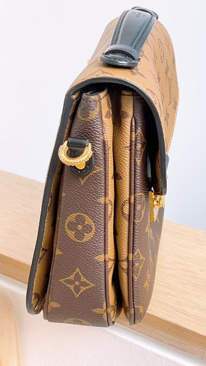 LV Reverse Monogram Pochette Metis