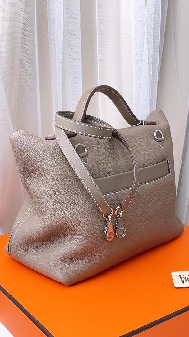 Hermes Etoupe Togo 2424 Bag 29 (PHW)