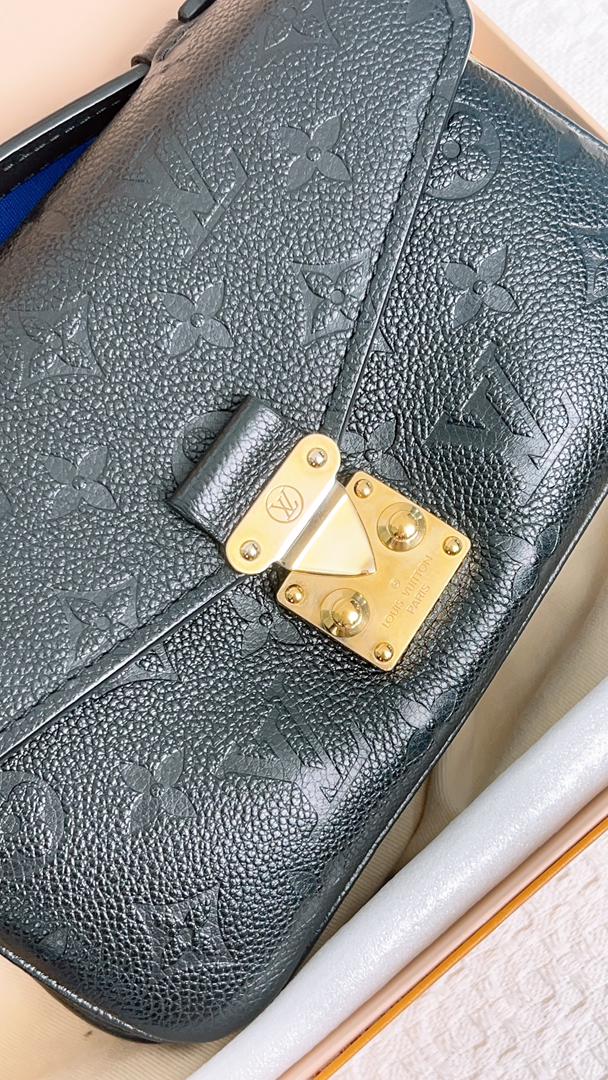 LV Black Monogram Empreinte Pochette Metis East West