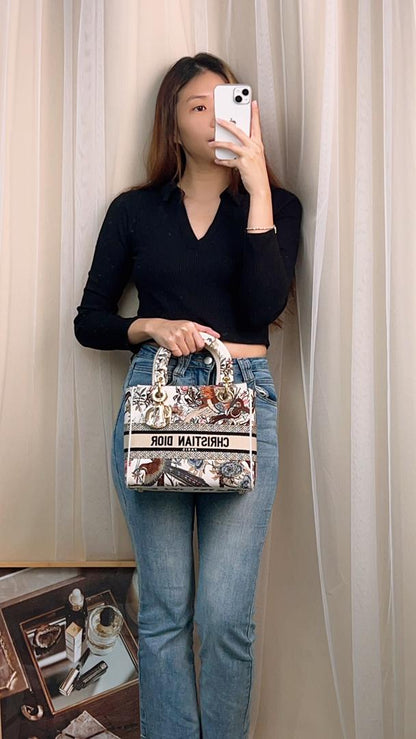 Dior Beige Embroidered Jardin d’hiver Medium D-Lite Bag (Ghw)