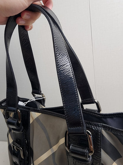 Burberry Black Nylon Beat Check Victoria Tote