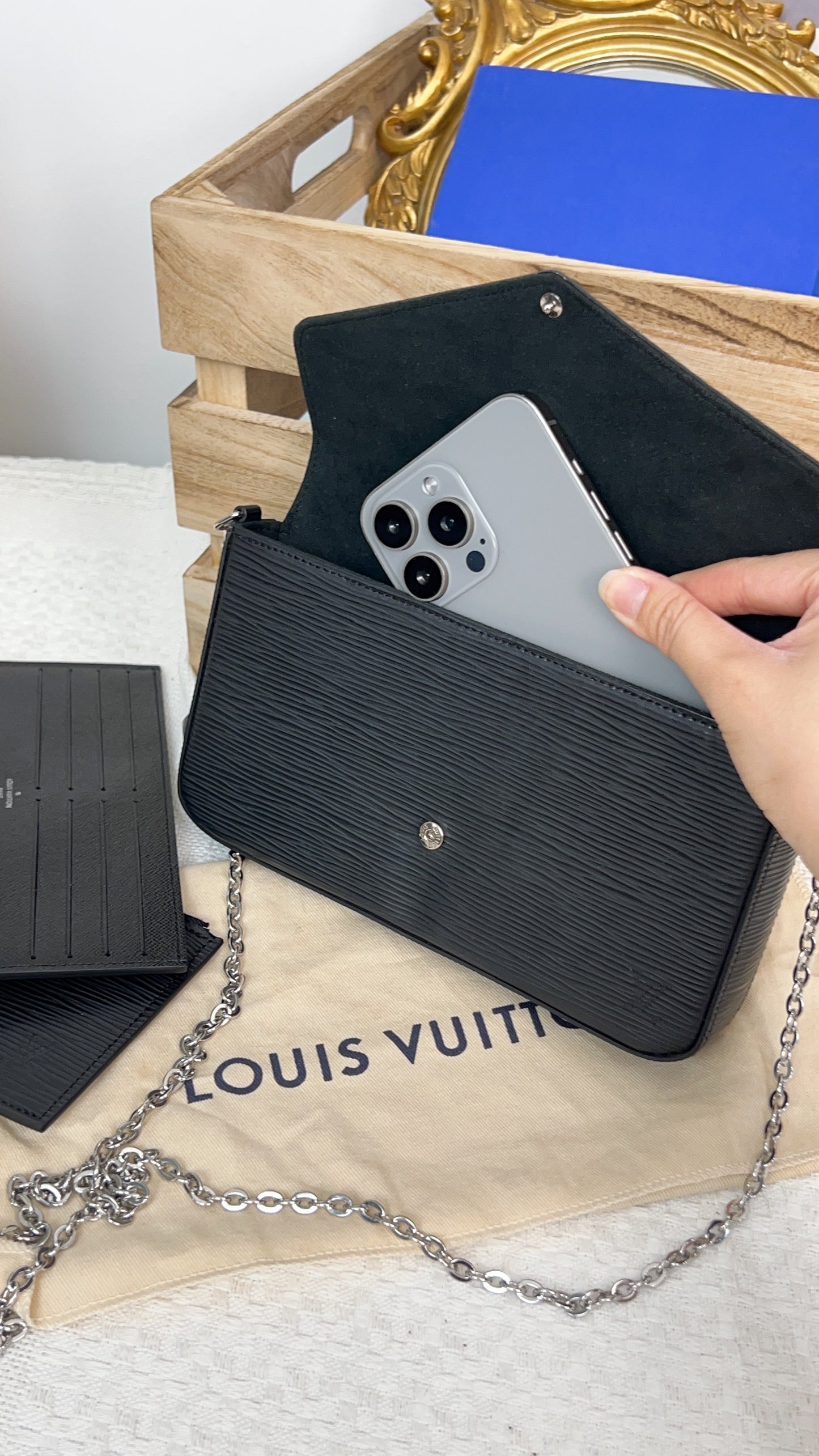LV Black Epi Felicia Pochette