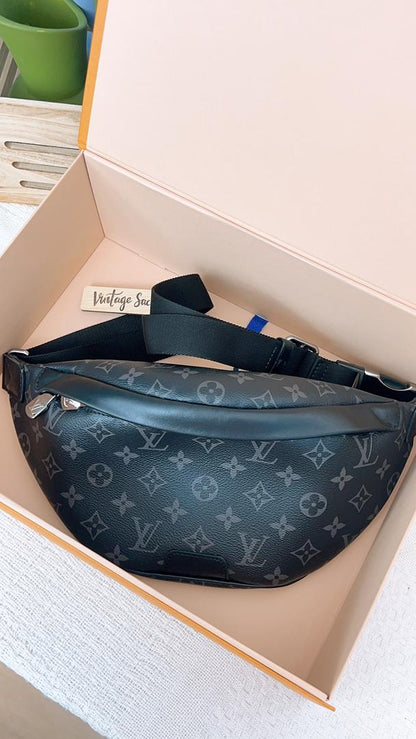 LV Monogram Eclipse Discovery Bumbag PM