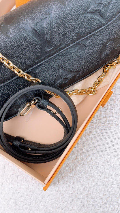 Louis Vuitton Black Empreinte Ivy WOC