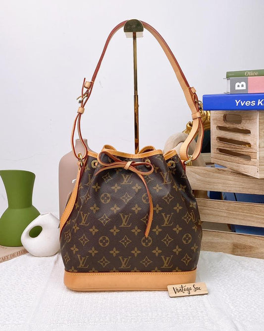 Louis Vuitton Monogram Petit Noe