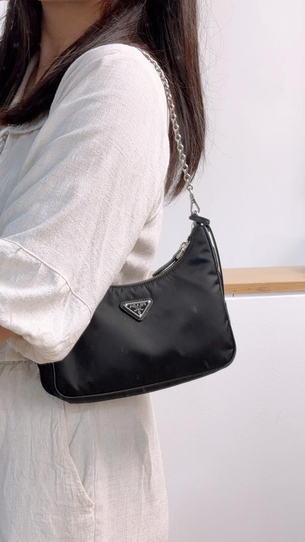 Prada Black Nylon Re-Edition 2005 3in1 Hobo (SHW)