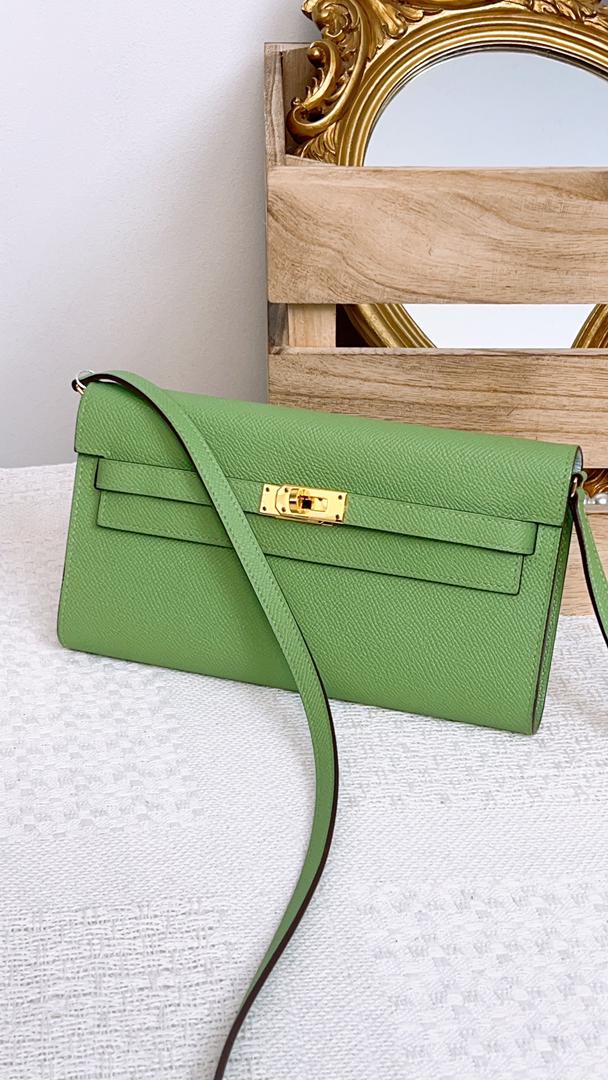 Hermes Vert Criquet Kelly To Go Wallet (Ghw)