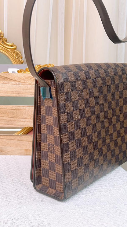 LV Damier Ebene Tribeca MM