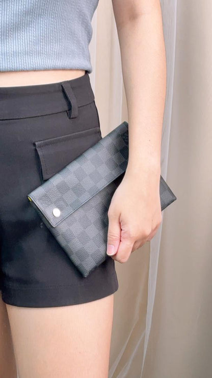 Louis Vuitton Damier Graphite Alpha Pochette