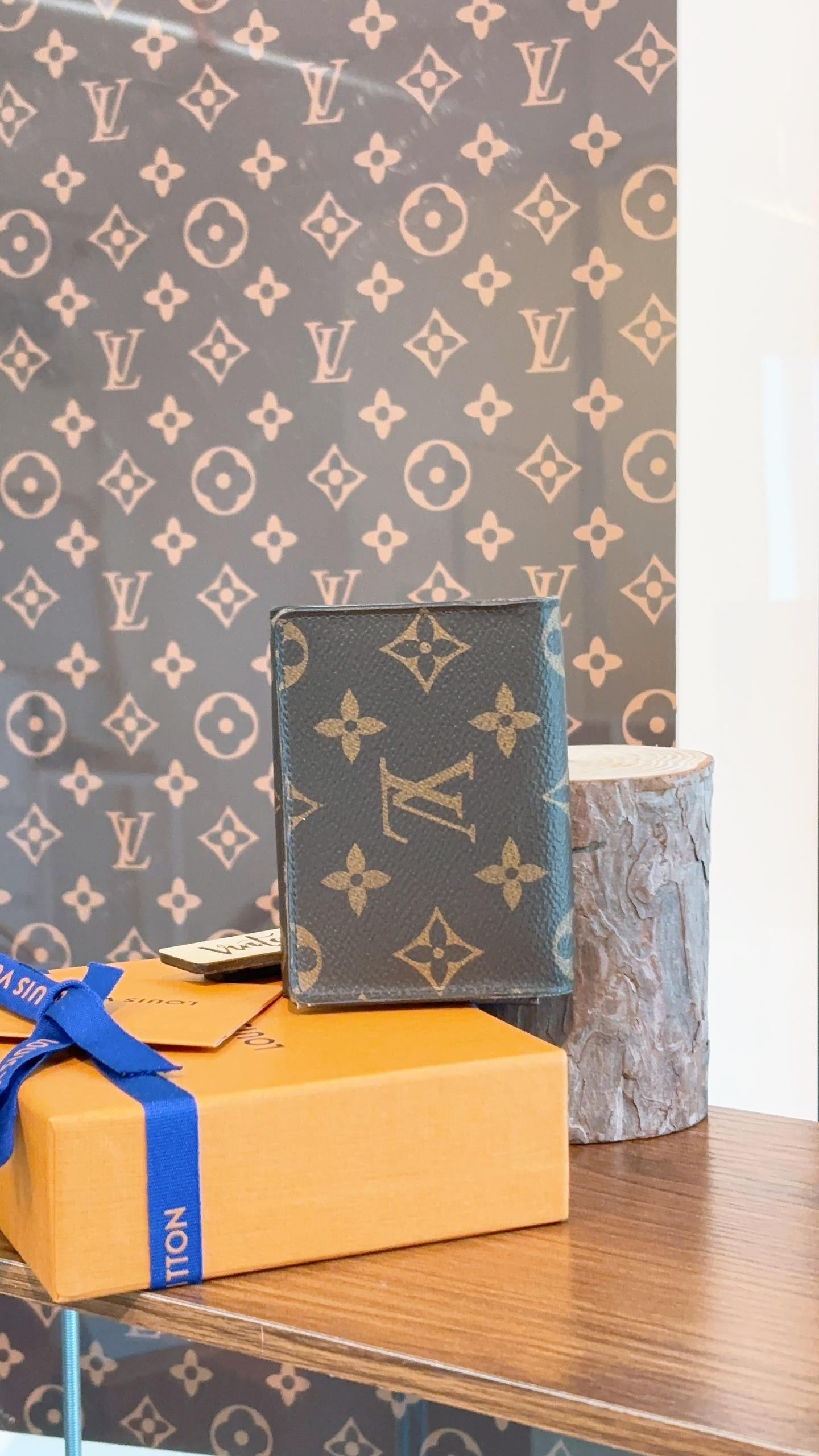 LV Monogram Envelope Carte de Visite