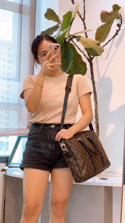 LV Monogram Porte-Documents Voyage PM