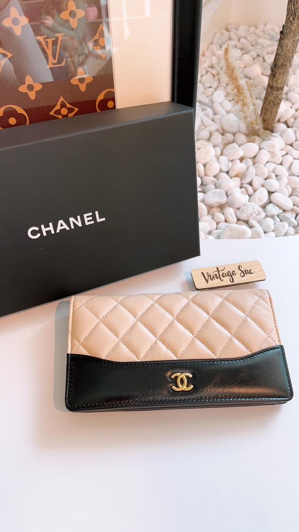 Chanel Black and Beige Gabrielle CC Yen Wallet