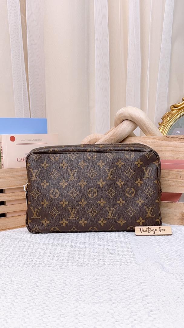 Louis Vuitton Monogram Trousse Toiletry 28 Pouch
