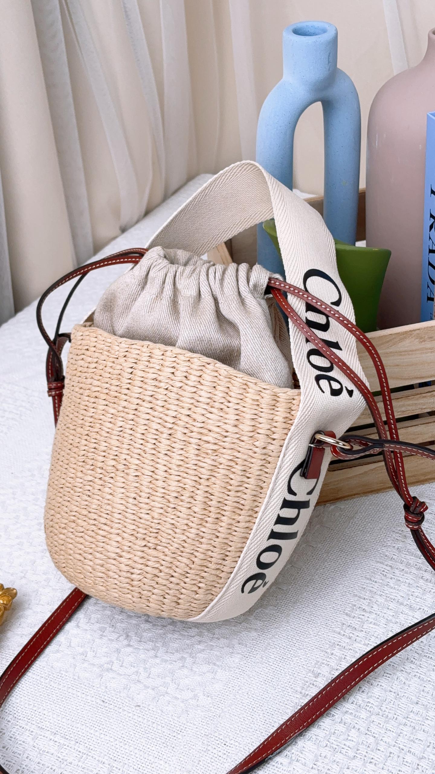 Chloe Small Woody Basket