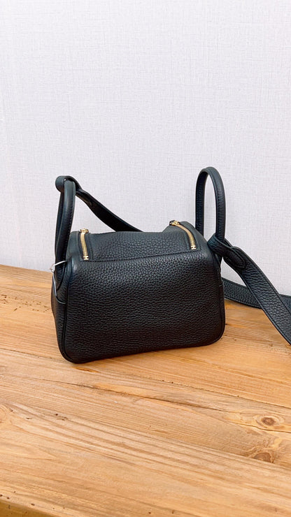 Hermes Black Mini Lindy I Clemence (GHW)