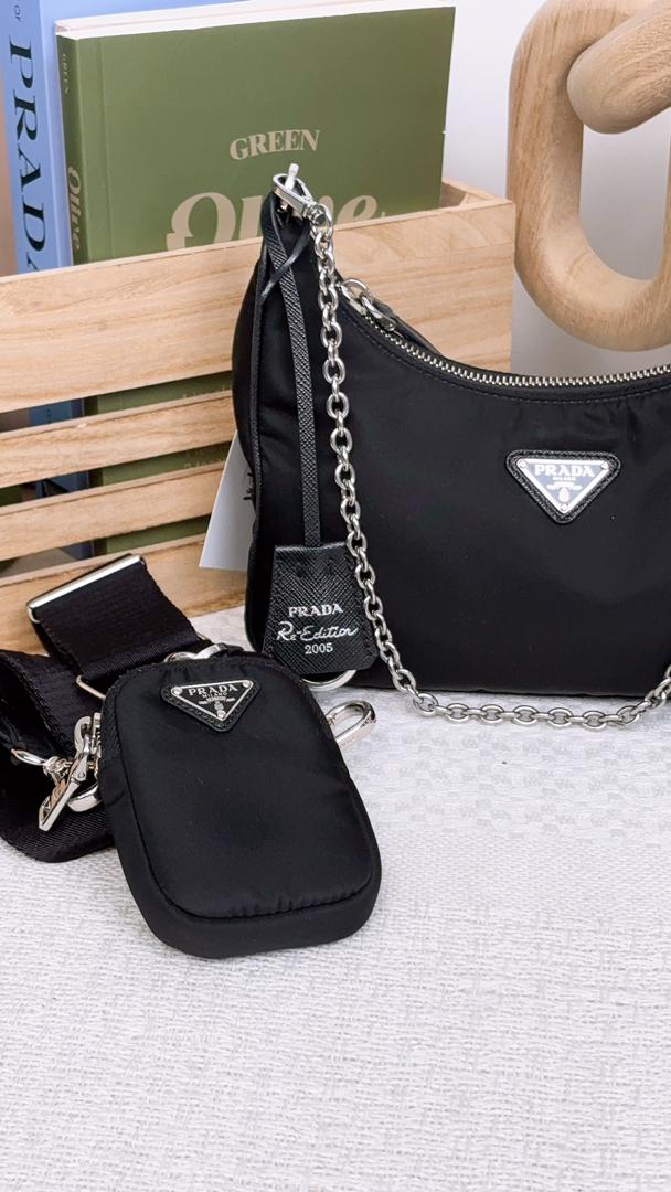 Prada Black Nylon Re-Edition 2005 3in1 Hobo (SHW)