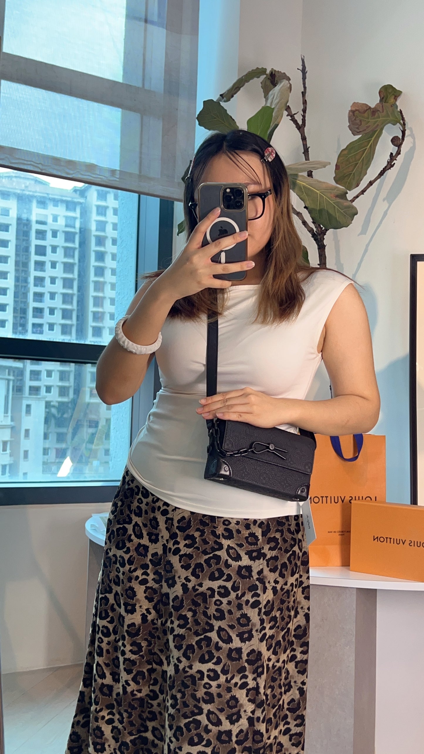 LV Monogram Taurillon Steamer Wearable Wallet